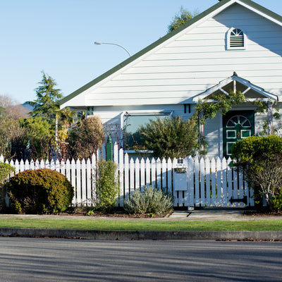Colonial Picket Fence